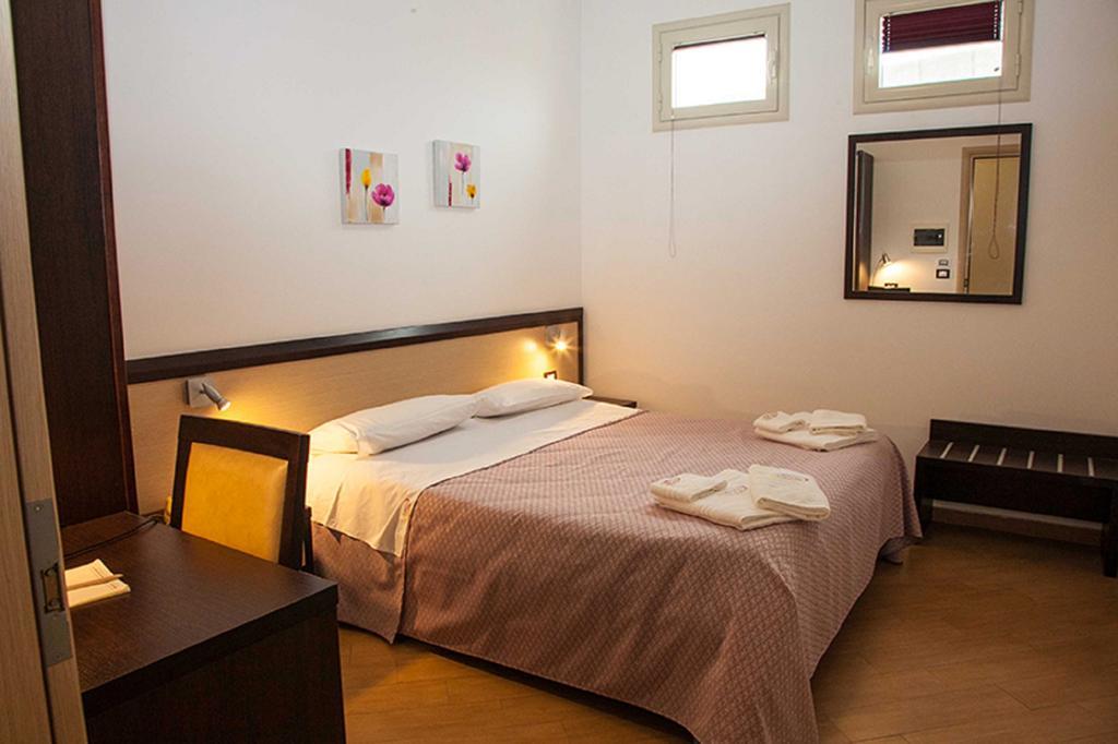 Albergo Perseo Portopalo Di Capo Passero Esterno foto